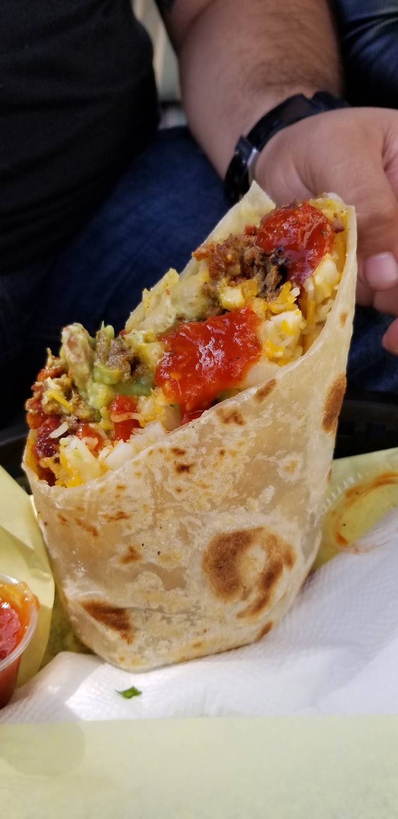 Taqueria Revolucion | restaurant | 2015 Birch Rd #1201, Chula Vista, CA 91915, USA | 6196560450 OR +1 619-656-0450