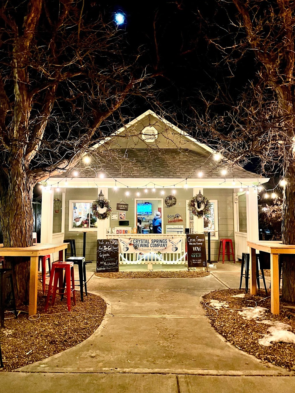 Crystal Springs Brewing Co. - Downtown Taproom | restaurant | 604 Main St, Louisville, CO 80027, USA | 7205727975 OR +1 720-572-7975