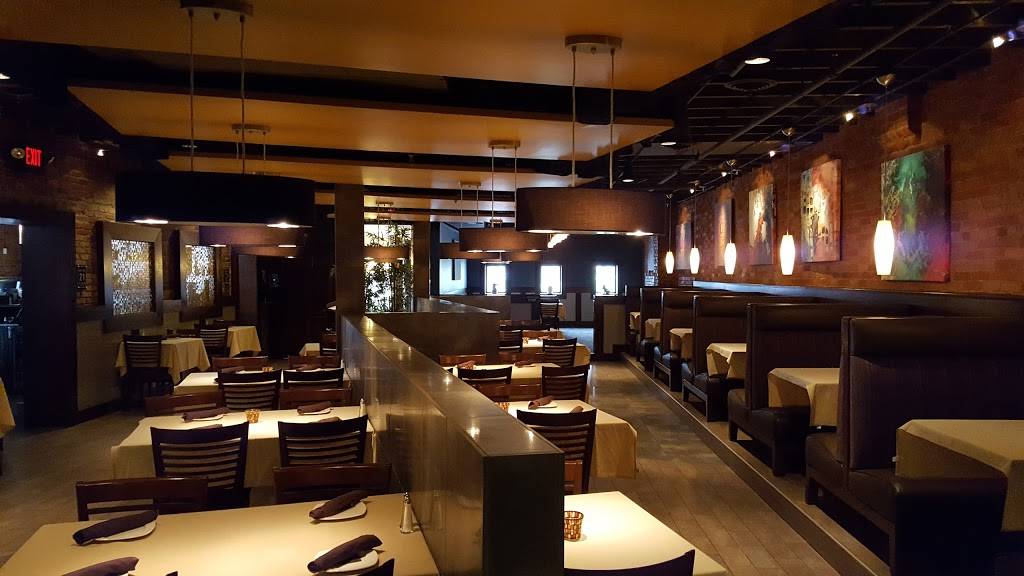 Parea Restaurant & Lounge | restaurant | 5630, 69 Franklin St, Valparaiso, IN 46383, USA | 2195105428 OR +1 219-510-5428