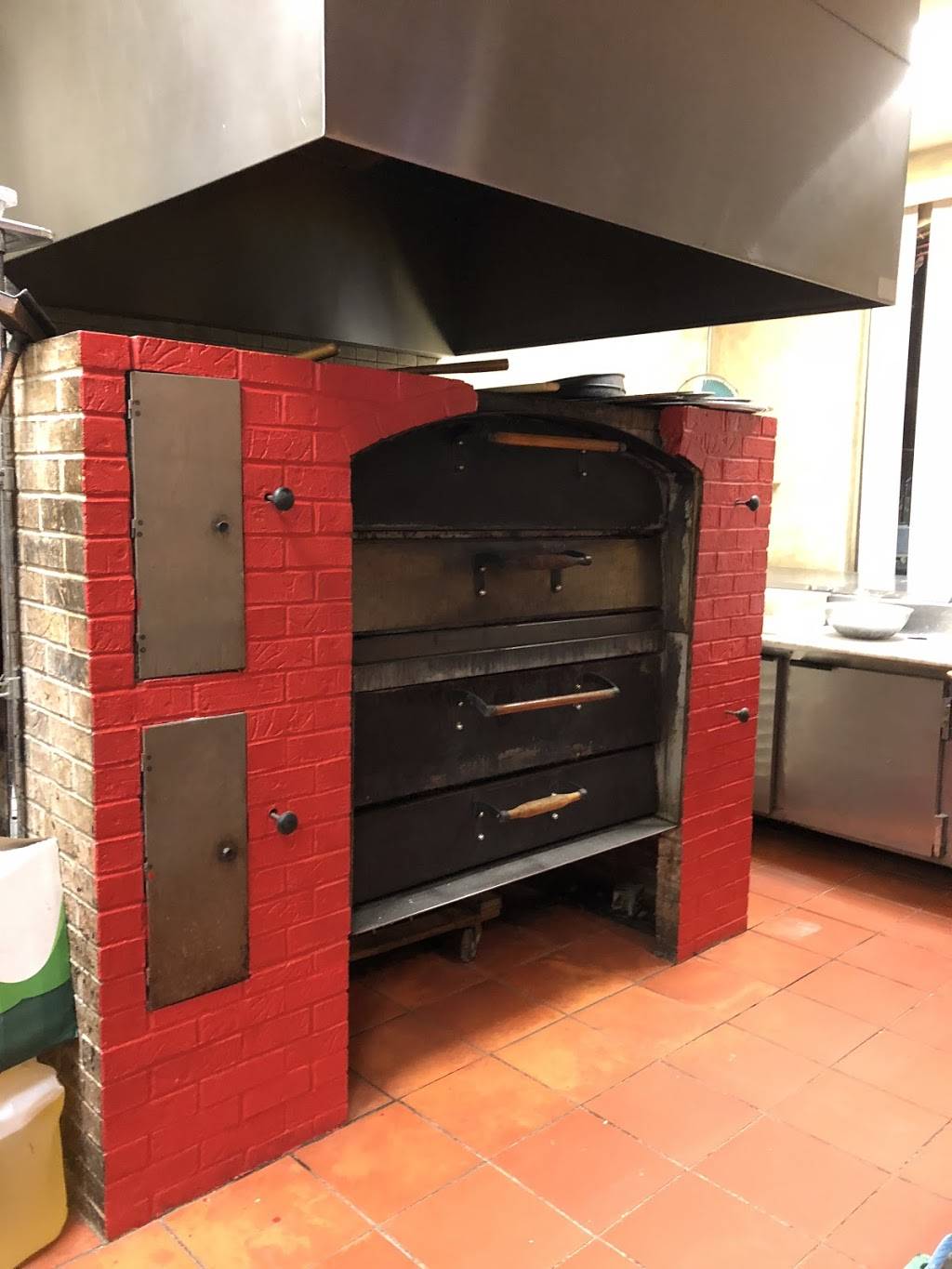 Marios Famous Pizza | restaurant | 141 Fayette St, Perth Amboy, NJ 08861, USA | 7323247773 OR +1 732-324-7773