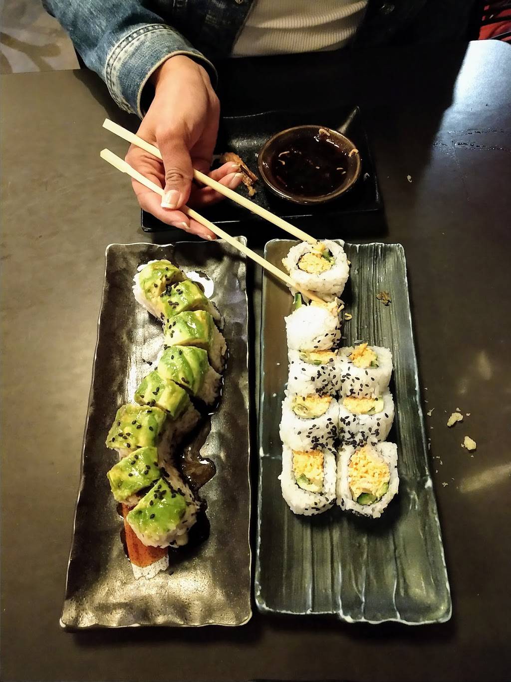 Sushi Lounge Encinitas | restaurant | 461 Santa Fe Dr, Encinitas, CA 92024, USA | 7606332299 OR +1 760-633-2299