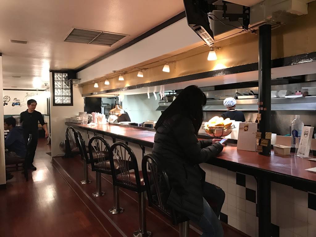 Tuk Tuk Thai Kitchen | restaurant | 1625 W Dravus St, Seattle, WA 98119, USA | 2064201284 OR +1 206-420-1284