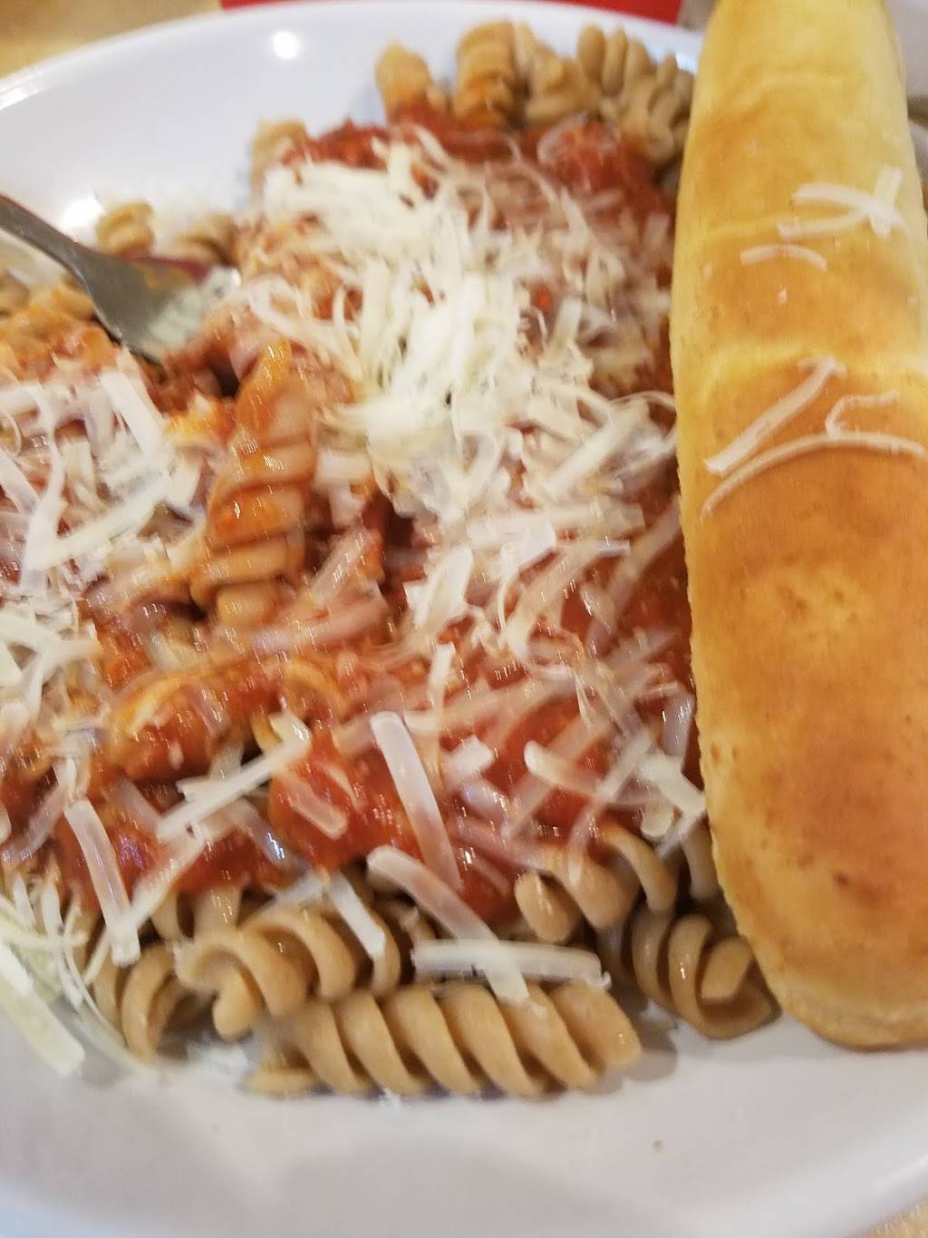 Fazolis | restaurant | 2915 Scottsville Rd, Bowling Green, KY 42104, USA | 2707963934 OR +1 270-796-3934