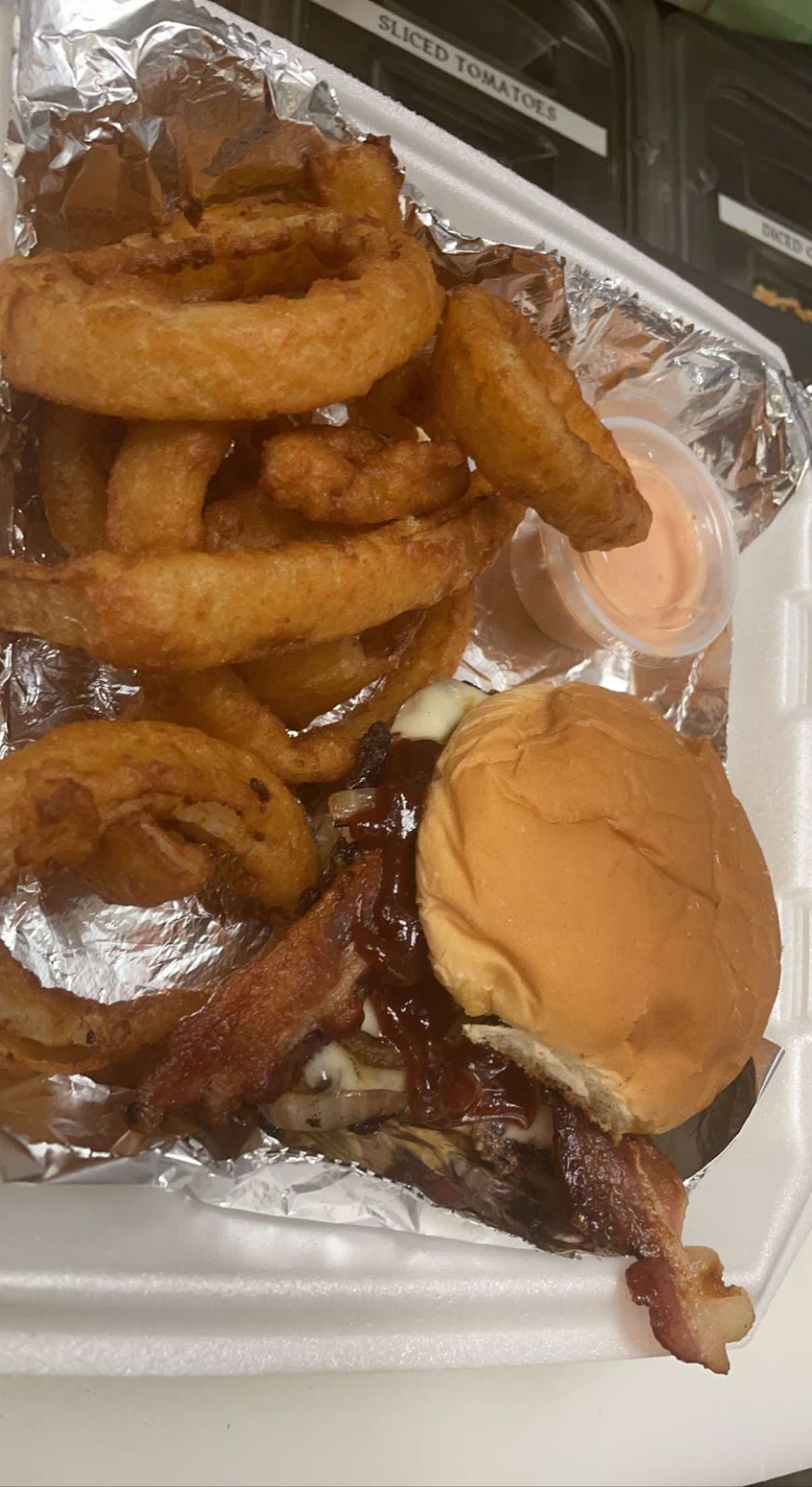 Another Lil Diner | restaurant | 603 West Side Square, Clinton, IL 61727, USA | 2179359997 OR +1 217-935-9997