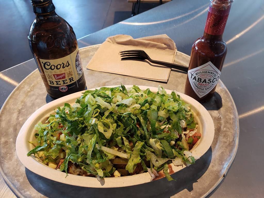 Chipotle Mexican Grill | restaurant | 1569 Fall River Dr #105, Loveland, CO 80538, USA | 9704618900 OR +1 970-461-8900