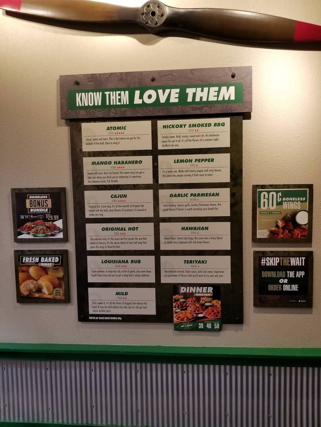 Wingstop | restaurant | 1578 Hillman St, Tulare, CA 93274, USA | 5593667639 OR +1 559-366-7639
