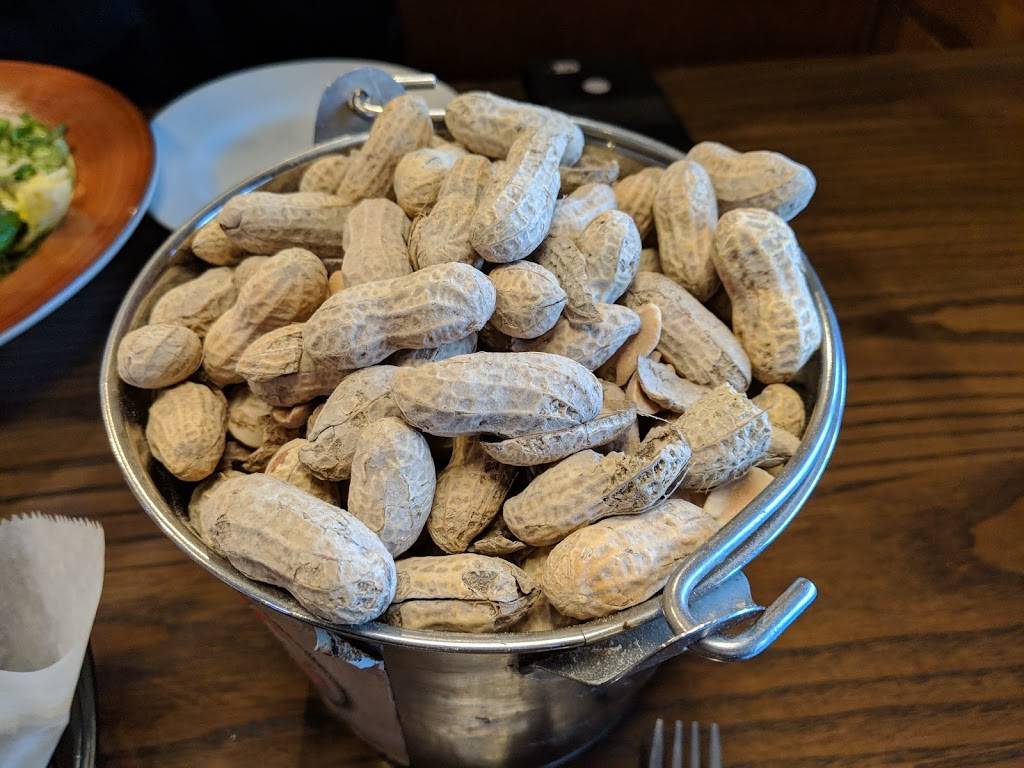 Coltons Steak House & Grill | restaurant | 5 Eastport Plaza Dr, Collinsville, IL 62234, USA | 6182238977 OR +1 618-223-8977