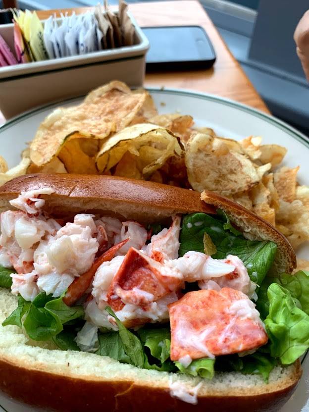 Jordan Pond House Restaurant | restaurant | 2928 Park Loop Rd, Seal Harbor, ME 04675, USA | 2072763316 OR +1 207-276-3316