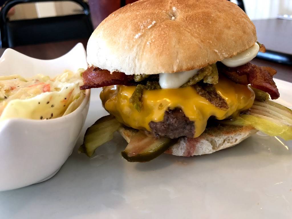 Boyds Nest Family Restaurant | restaurant | 34 W Main St, Berryville, VA 22611, USA | 5405355252 OR +1 540-535-5252