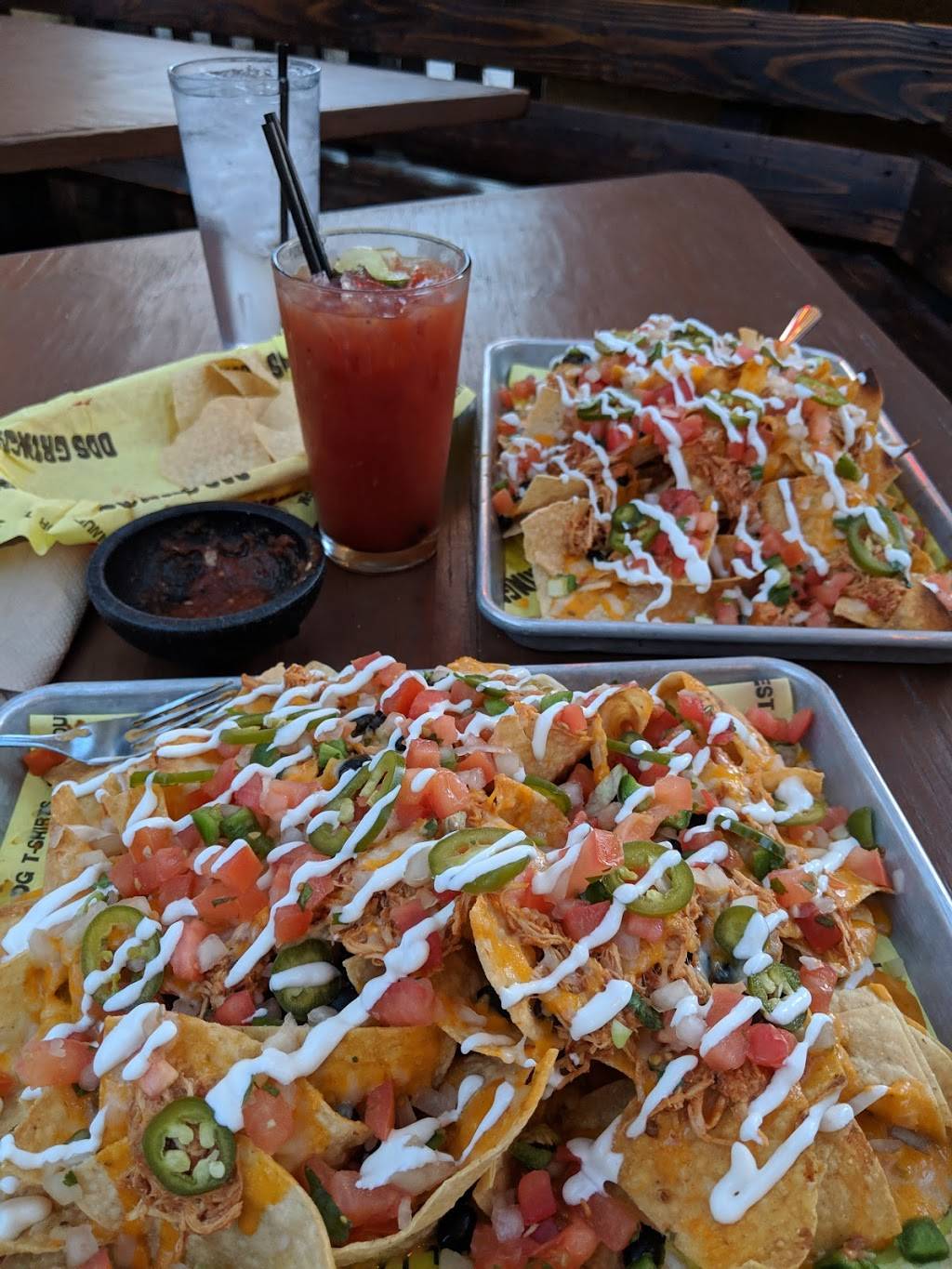 Dos Gringos Alma | restaurant | 1361 N Alma School Rd, Chandler, AZ 85224, USA | 4808553303 OR +1 480-855-3303