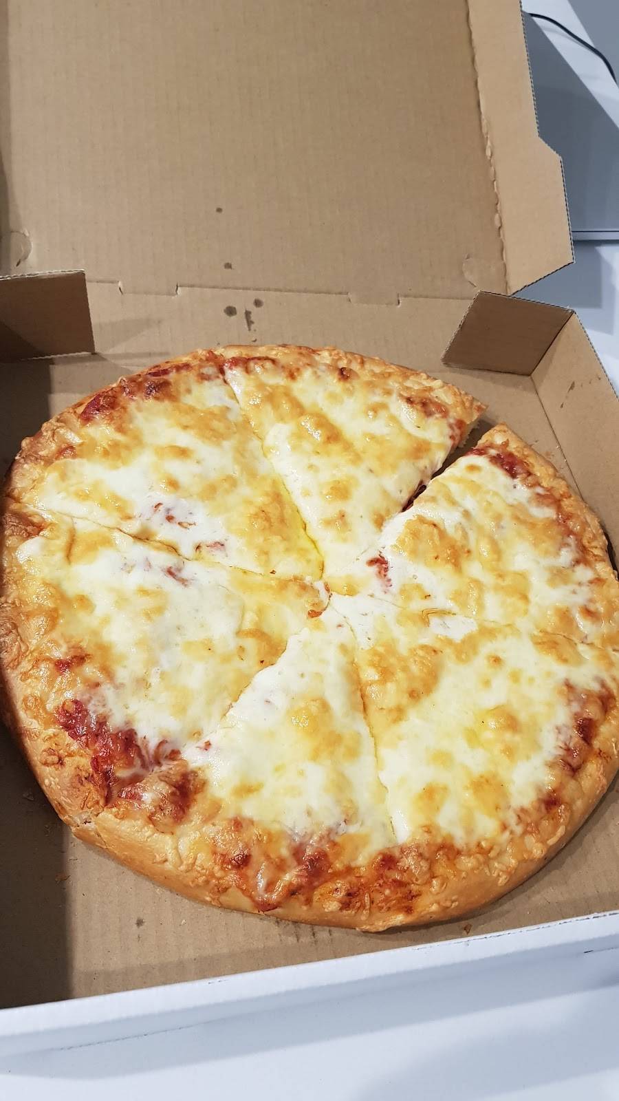 Ricardos Pizza | restaurant | 267 Bay St, Ottawa, ON K1R 5Z4, Canada | 6132331515 OR +1 613-233-1515