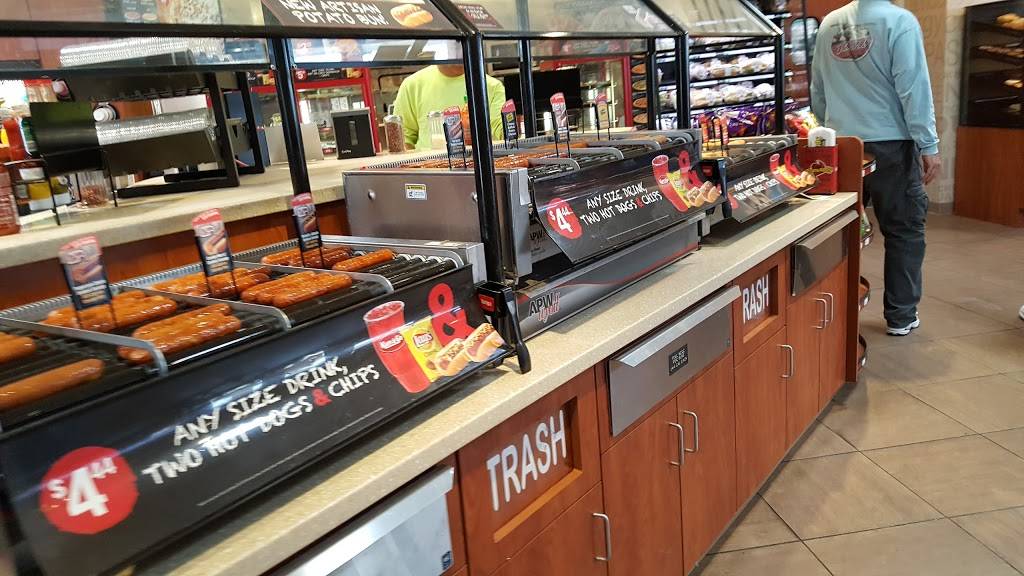 Kum & Go | meal takeaway | 1206 Interquest Pkwy, Colorado Springs, CO 80921, USA | 7192190697 OR +1 719-219-0697