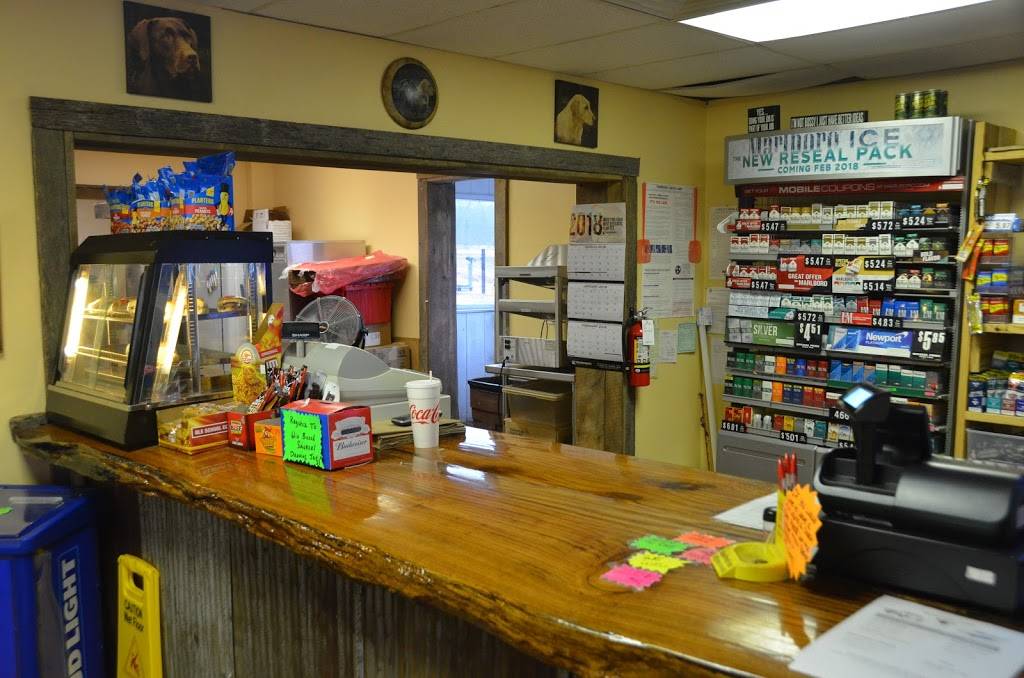 Halfway Market | restaurant | 11840 Hwy 641 S, Springville, TN 38256, USA | 7316442791 OR +1 731-644-2791