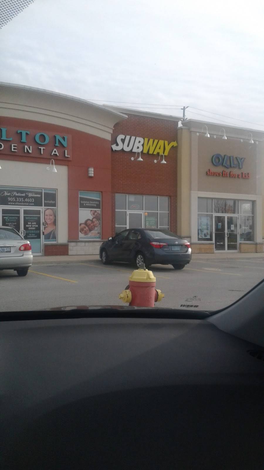 Subway | restaurant | 4521 Dundas St, Burlington, ON L7M 5B4, Canada | 9053199308 OR +1 905-319-9308