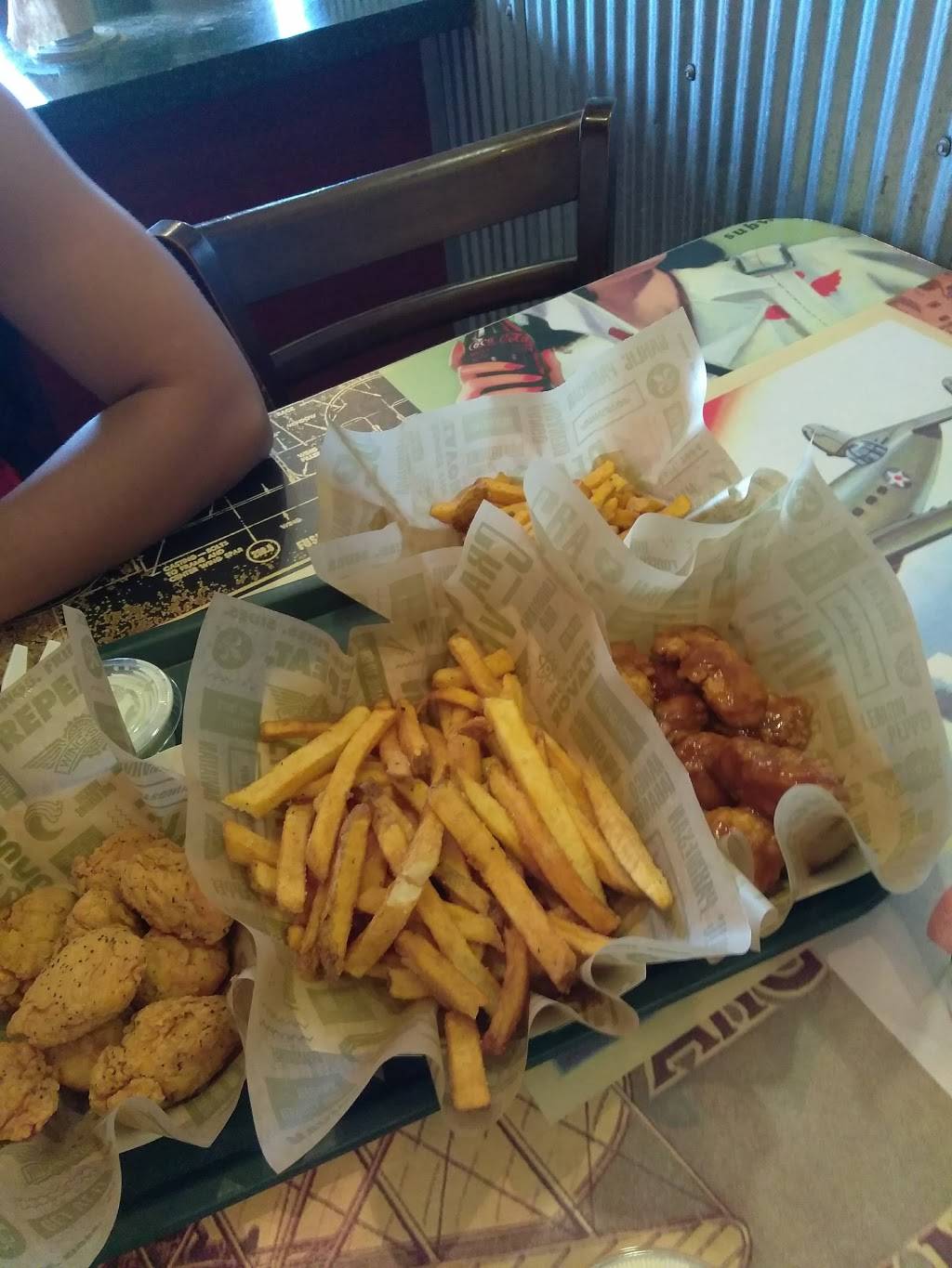 Wingstop | restaurant | 4622 W Commerce St #102, San Antonio, TX 78237, USA | 2104329464 OR +1 210-432-9464