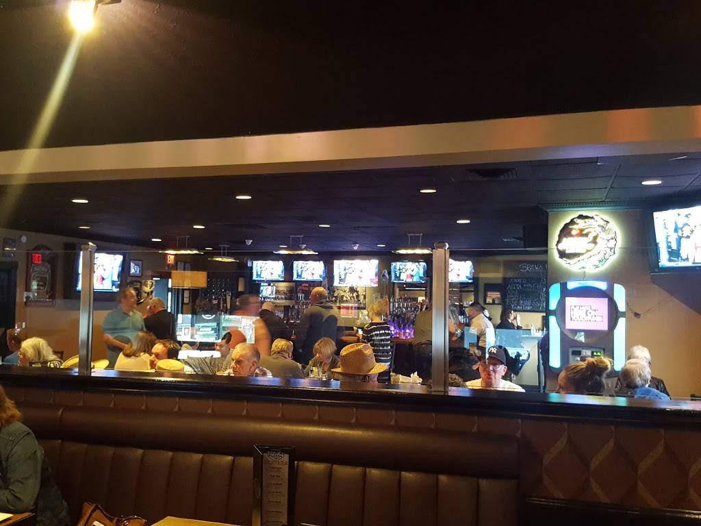 Triple Play Sports Bar and Grille | restaurant | 16 Straits Turnpike, Watertown, CT 06795, USA | 8604172877 OR +1 860-417-2877