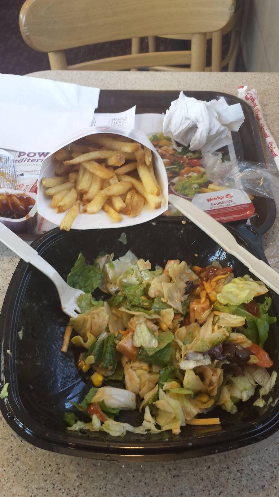 Wendys | restaurant | 3811 41st Ave Dr, Moline, IL 61265, USA | 3097361490 OR +1 309-736-1490