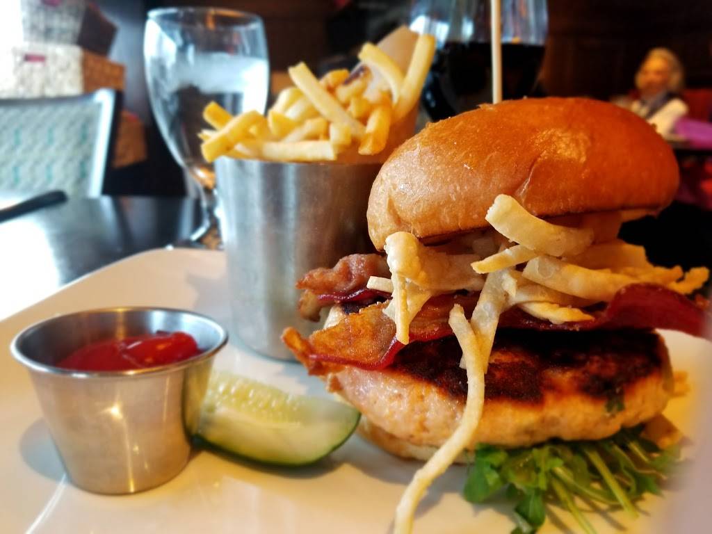 Abby Park | restaurant | 550 Adams St, Milton, MA 02186, USA | 6176968700 OR +1 617-696-8700