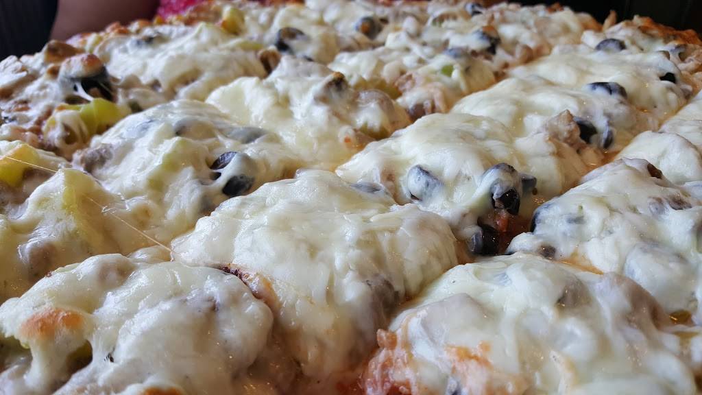 Markos Grill | restaurant | 255 N Morgan St, Morganfield, KY 42437, USA | 2703890028 OR +1 270-389-0028