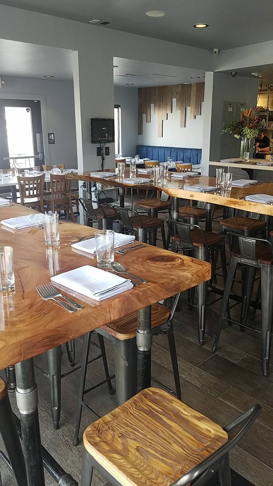 Social Deck + Dining | restaurant | 1933 NW 23rd St, Oklahoma City, OK 73106, USA | 4056028705 OR +1 405-602-8705