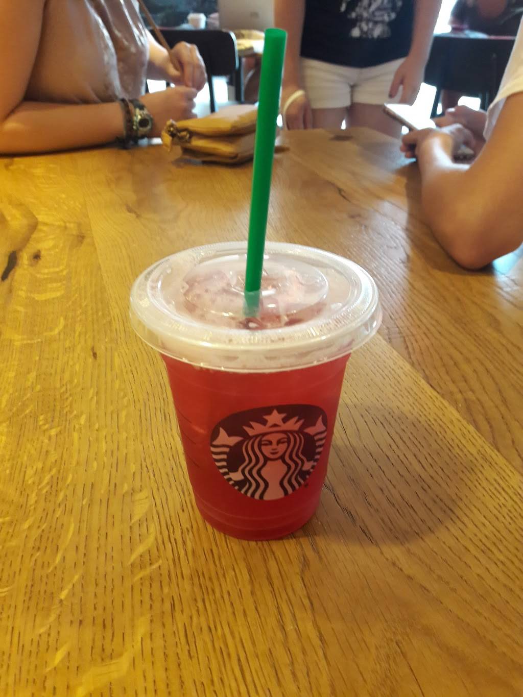 Starbucks | cafe | 1313 Sam Rittenberg Blvd, Charleston, SC 29407, USA | 8433236364 OR +1 843-323-6364