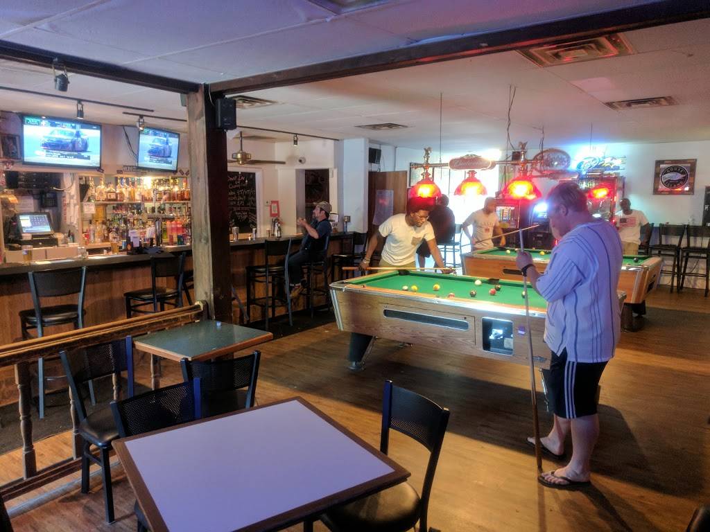 Bullwinkles Saloon | restaurant | 1660 Ingleside Ave, Gwynn Oak, MD 21207, USA | 4105949465 OR +1 410-594-9465