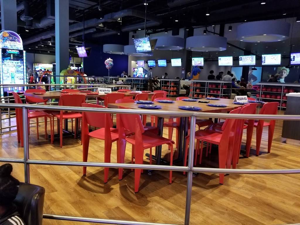 Main Event Indianapolis | restaurant | 4016 E 82nd St, Indianapolis, IN 46250, USA | 3176357777 OR +1 317-635-7777