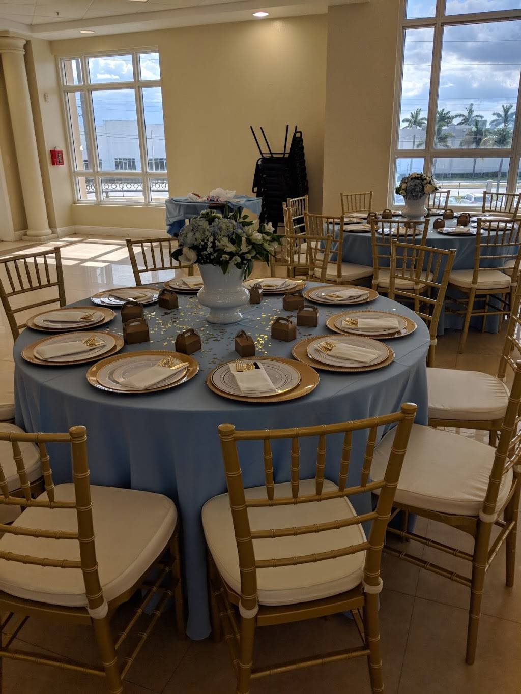 Pollo Tropical | restaurant | 7845 W Hialeah Gardens Blvd, Hialeah, FL 33018, USA | 3058218535 OR +1 305-821-8535