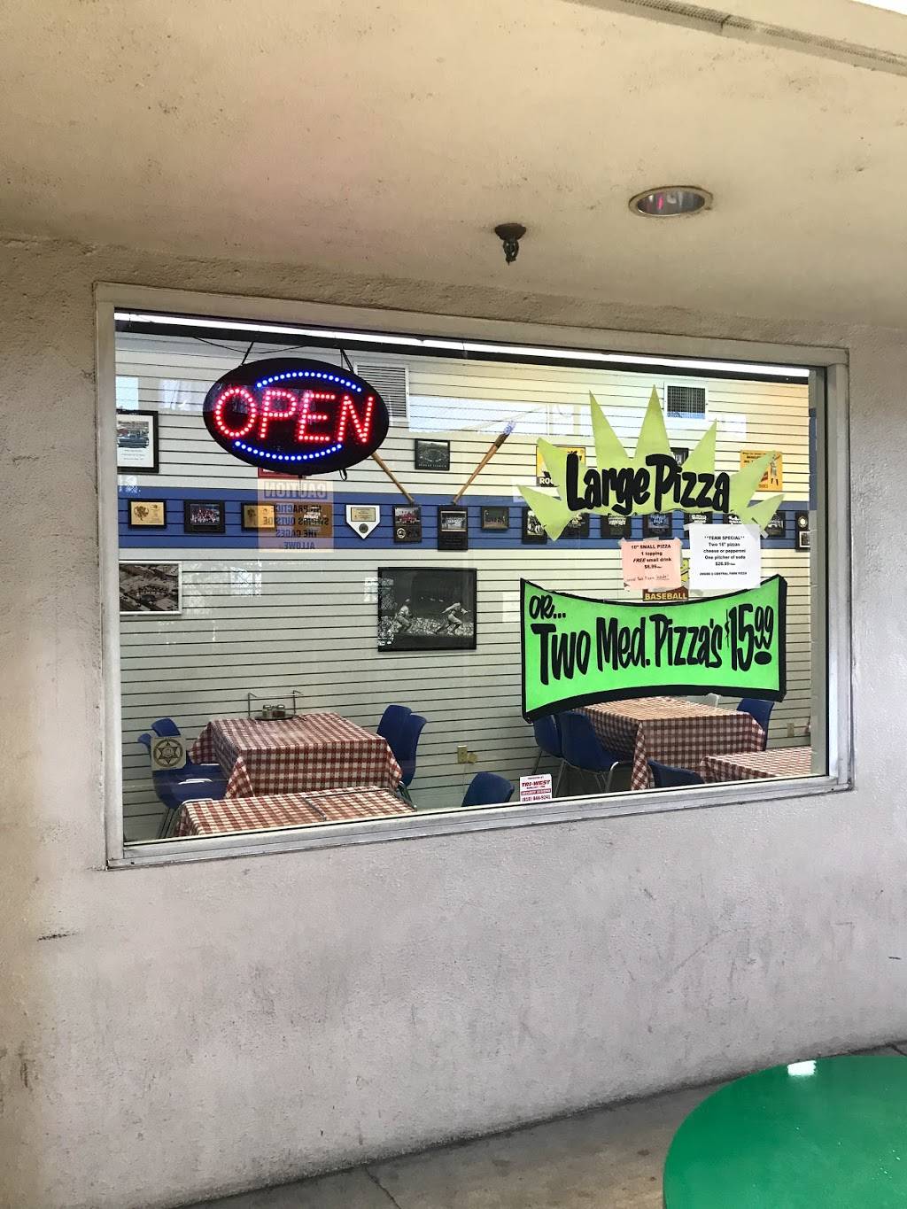 NY Style Central Park Pizza | restaurant | 220 N Victory Blvd, Burbank, CA 91502, USA | 8189537492 OR +1 818-953-7492