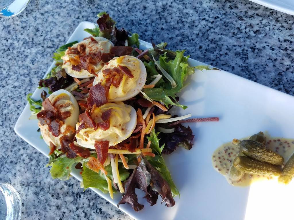 River House Restaurant and Raw Bar | restaurant | 3015 River Rd, Louisville, KY 40207, USA | 5028975000 OR +1 502-897-5000