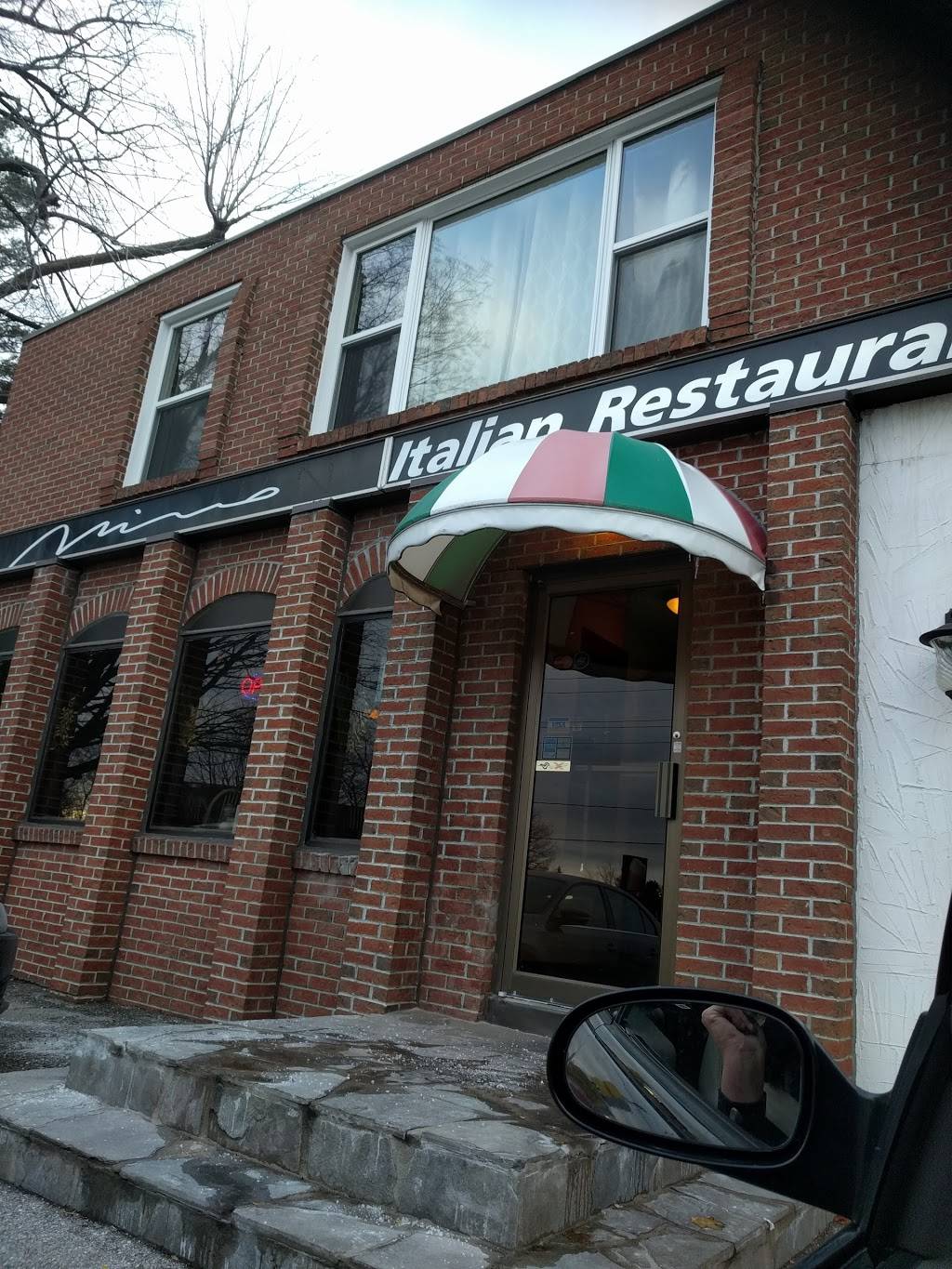 Ninos Italian Restaurant | restaurant | 298 Blake St, Barrie, ON L4M 1K8, Canada | 7057261611 OR +1 705-726-1611