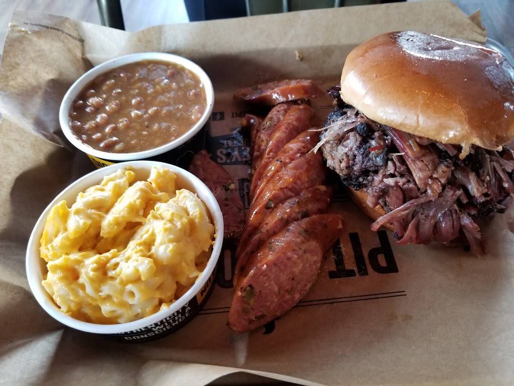 Dickeys Barbecue Pit | restaurant | 1725 Northpark Blvd W, San Bernardino, CA 92407, USA | 9094737393 OR +1 909-473-7393