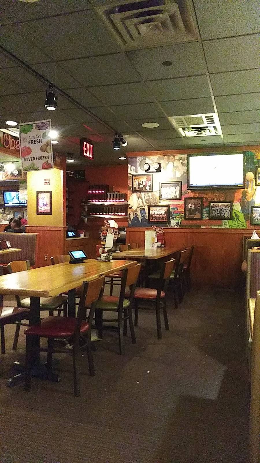 Applebees Grill + Bar | restaurant | 610 Exterior Street, Bronx, NY 10451, USA | 3472265700 OR +1 347-226-5700
