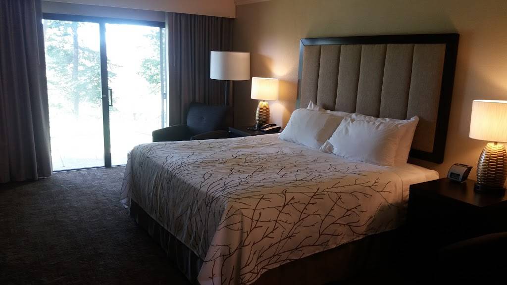 Eagle Ridge Resort & Spa | restaurant | 444 Eagle Ridge Dr, Galena, IL 61036, USA | 8157775000 OR +1 815-777-5000