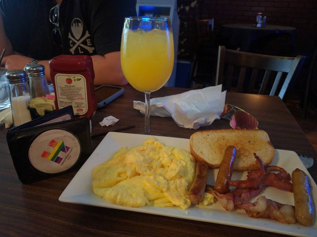 West End Tavern | restaurant | 18514 Detroit Ave, Lakewood, OH 44107, USA | 2165217684 OR +1 216-521-7684