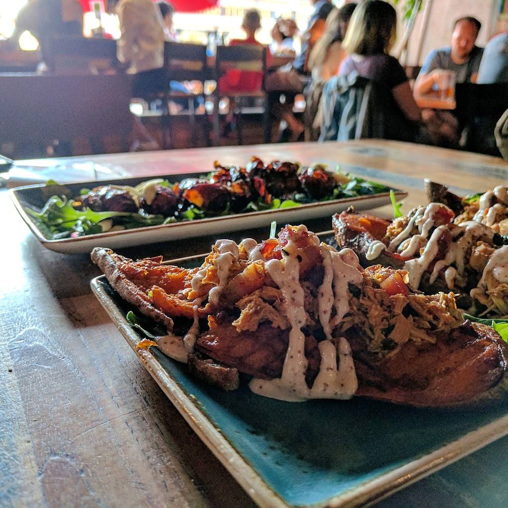 TownHall | cafe | 1909 W 25th St, Cleveland, OH 44113, USA | 2163449400 OR +1 216-344-9400