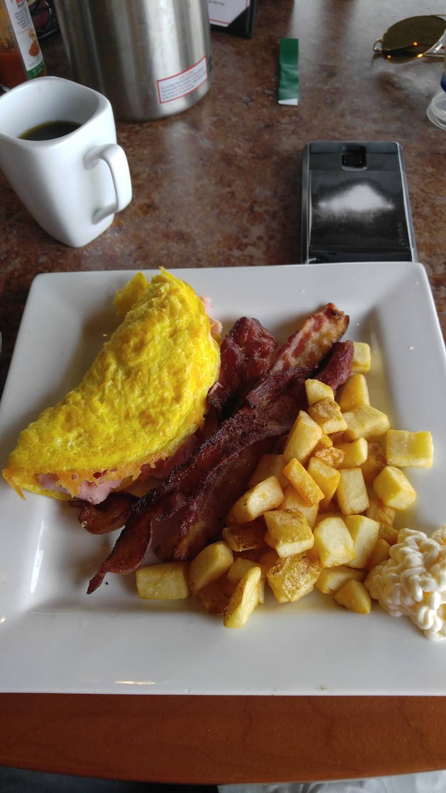 The Grill at Legacy Ridge | restaurant | 10801 Legacy Ridge Pkwy, Westminster, CO 80031, USA | 3034388524 OR +1 303-438-8524