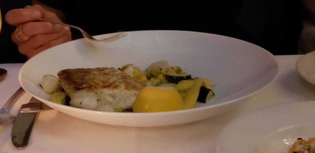 Sistina | restaurant | 24 E 81st St, New York, NY 10028, USA | 2128617660 OR +1 212-861-7660