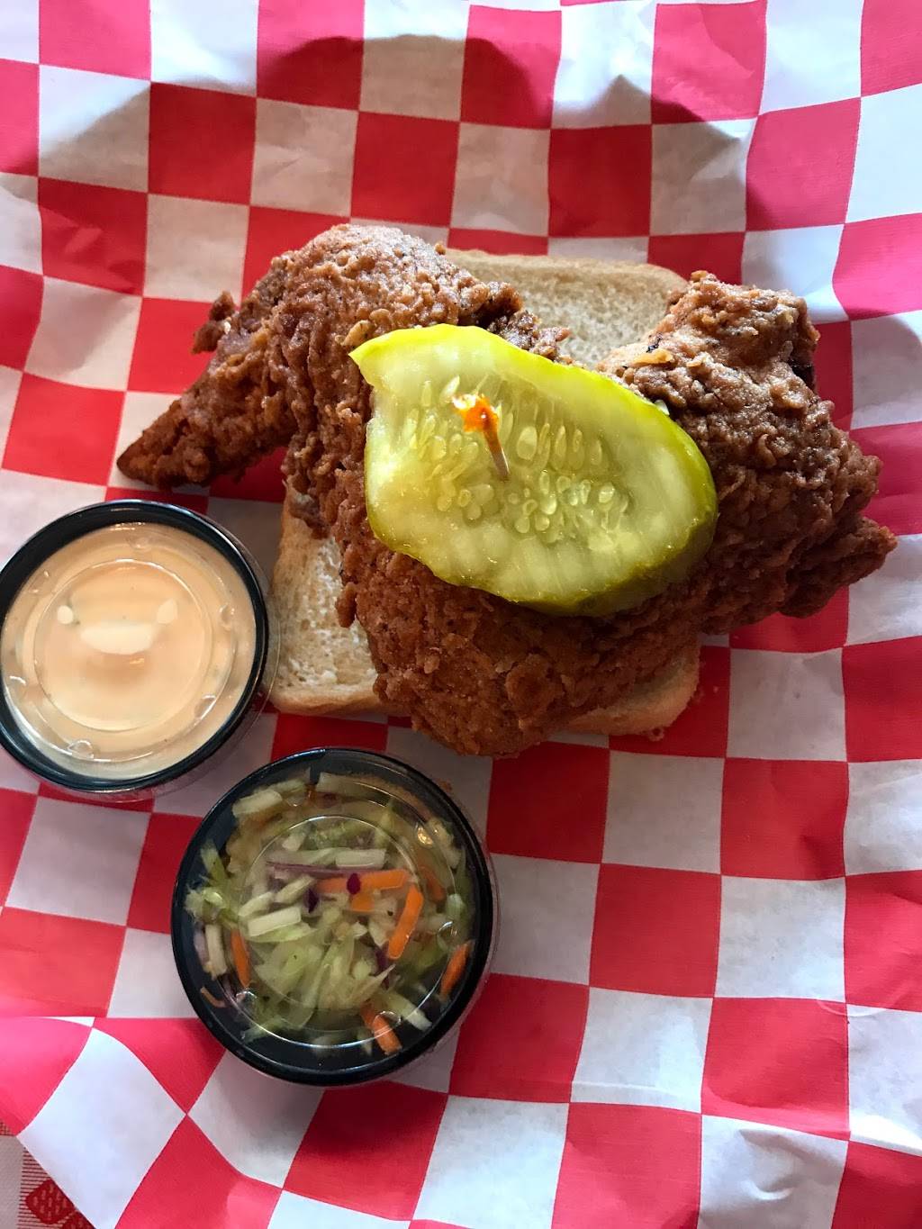 Wangs Hot Chicken | restaurant | 311 Broadway St, Aurora, IN 47001, USA | 8126559574 OR +1 812-655-9574