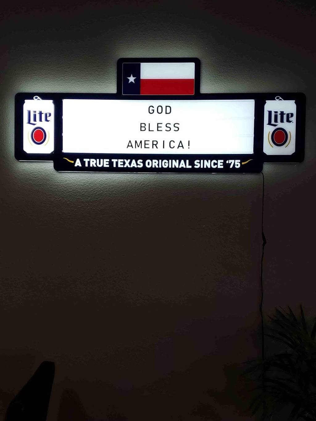 Hitchin Post Steakhouse | restaurant | 105 S Llano St, Fredericksburg, TX 78624, USA | 8309923777 OR +1 830-992-3777