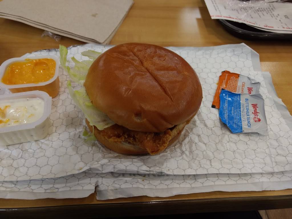 Wendys | restaurant | 930 E Connolly Ct, Park City, KS 67219, USA | 3167440450 OR +1 316-744-0450