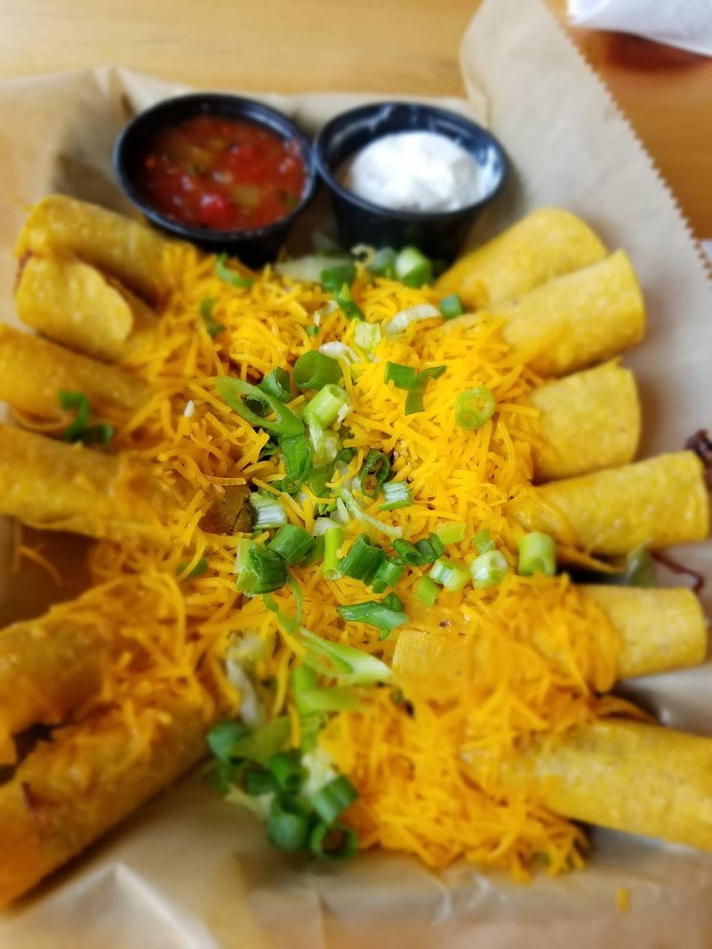 794 Kitchen & Bar | restaurant | 794 Pine St unit a, Muskegon, MI 49442, USA | 2312462851 OR +1 231-246-2851