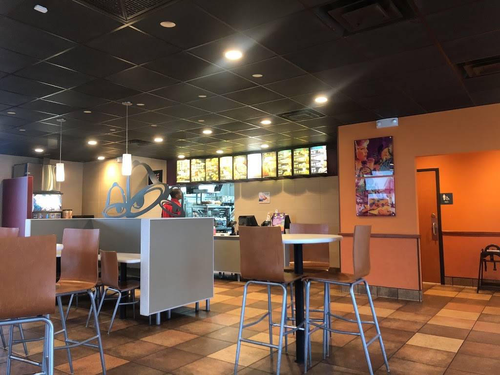 Taco Bell | meal takeaway | 3450 SE Federal Hwy, Stuart, FL 34997, USA | 7722210008 OR +1 772-221-0008
