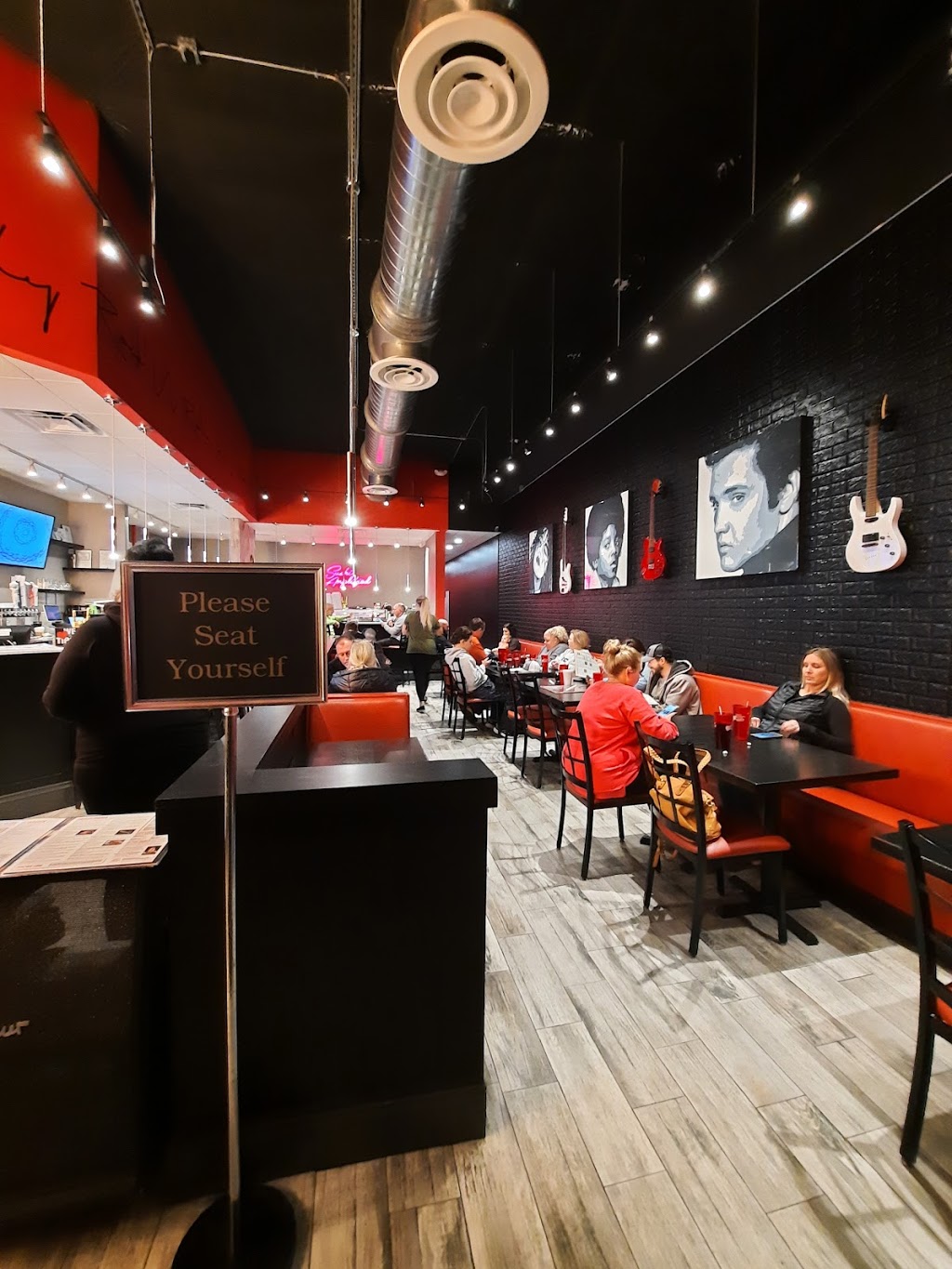 Rock N Roll Sushi Tillman’s Corner | restaurant | 5167 Rangeline Service Road North Unit #102, Mobile, AL 36619, USA | 2512197259 OR +1 251-219-7259