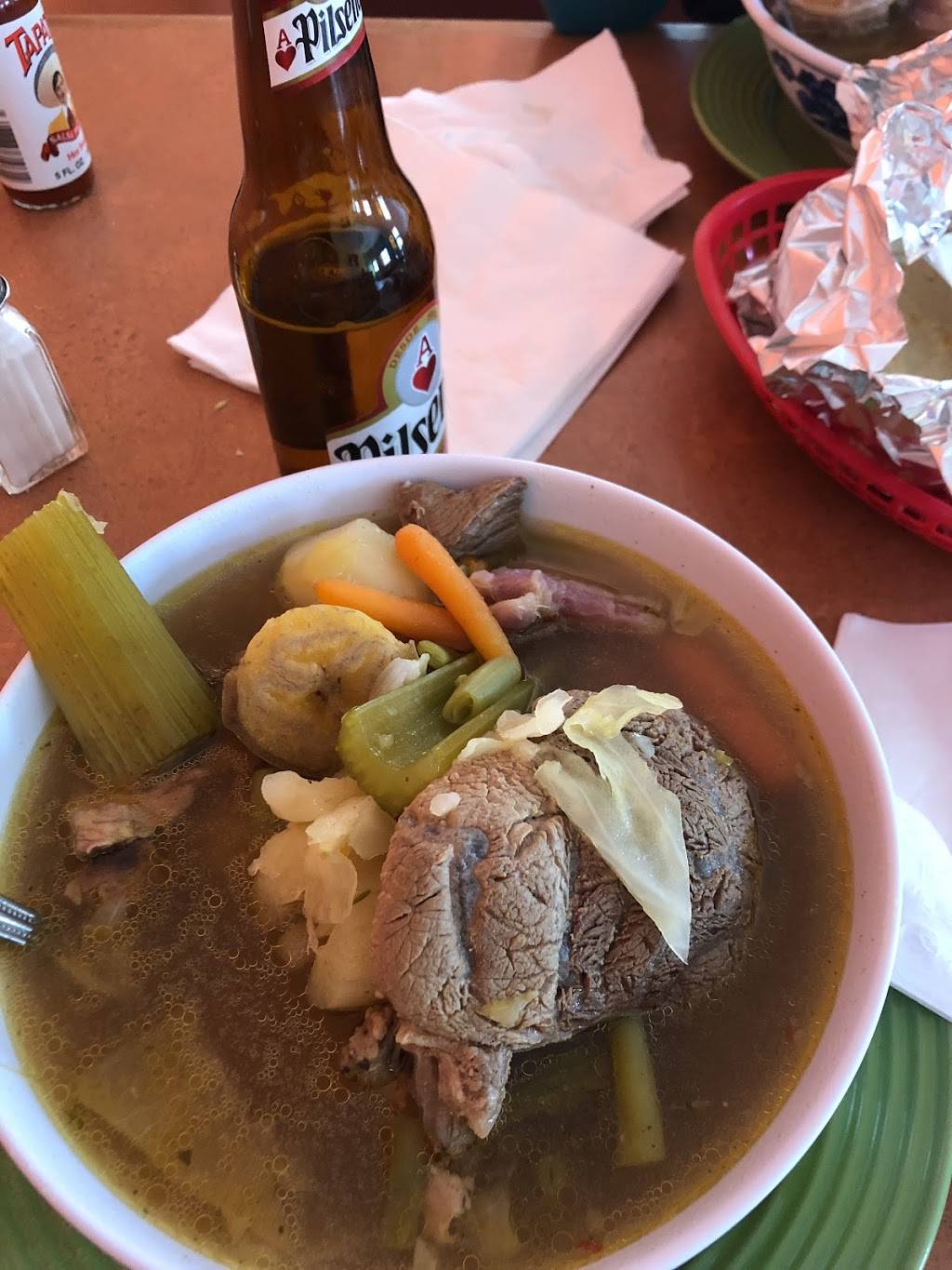 Marys Restaurant | restaurant | 3916 L St, Omaha, NE 68107, USA | 4029346574 OR +1 402-934-6574