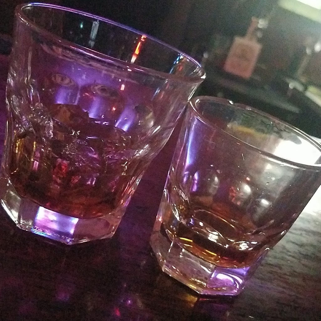 Doc Hollidays Saloon | restaurant | 517 E Allen St, Tombstone, AZ 85638, USA | 5204572247 OR +1 520-457-2247