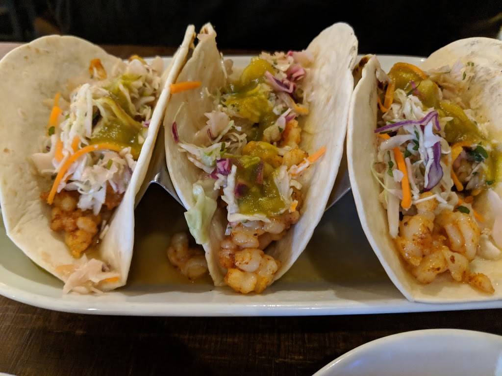 Bobcat Bonnie’s | restaurant | 240 W Nine Mile Rd, Ferndale, MI 48220, USA | 2486770158 OR +1 248-677-0158