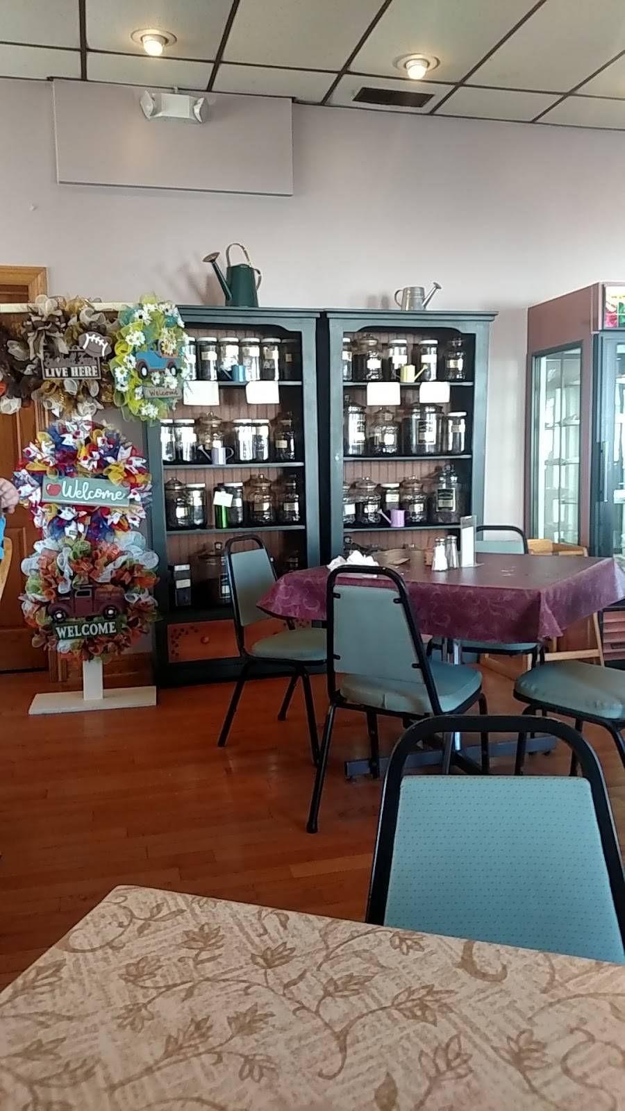 Corner Cup Cafe | restaurant | 600 Roosevelt Rd, Walkerton, IN 46574, USA | 5745863010 OR +1 574-586-3010