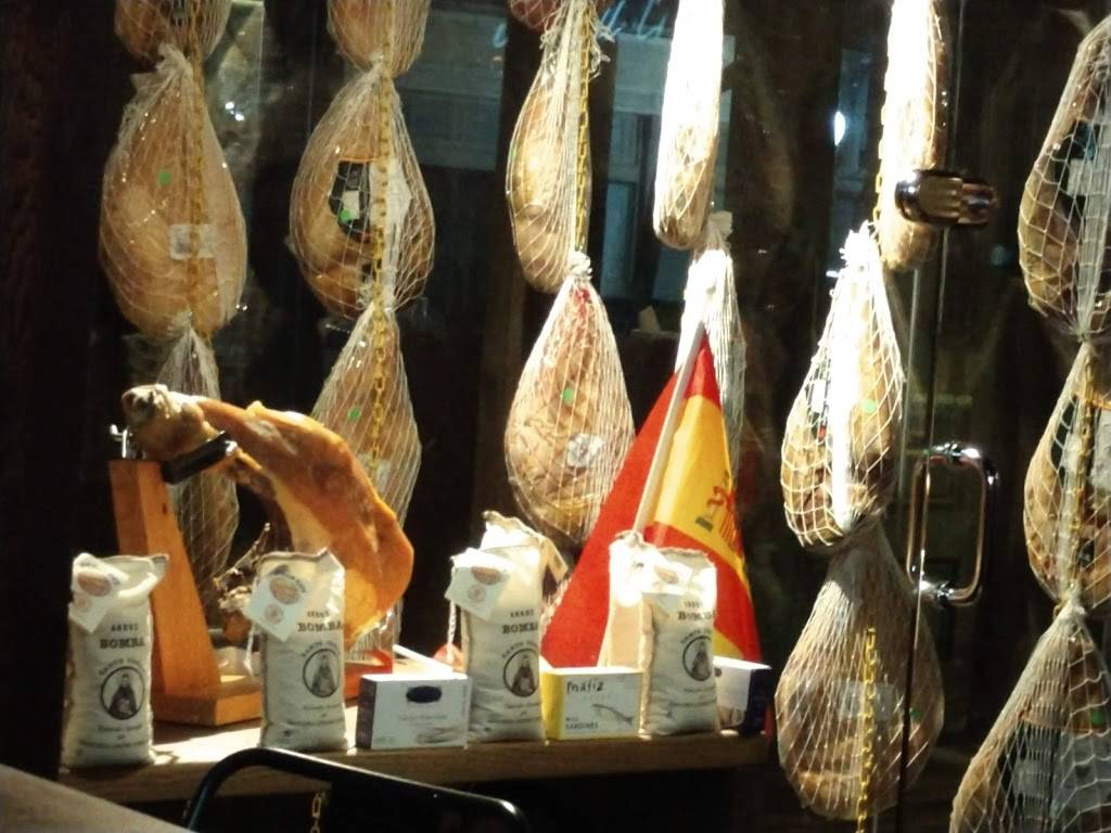 Toro Kitchen + Bar | restaurant | 1142 E Commerce St, San Antonio, TX 78205, USA | 2105921075 OR +1 210-592-1075