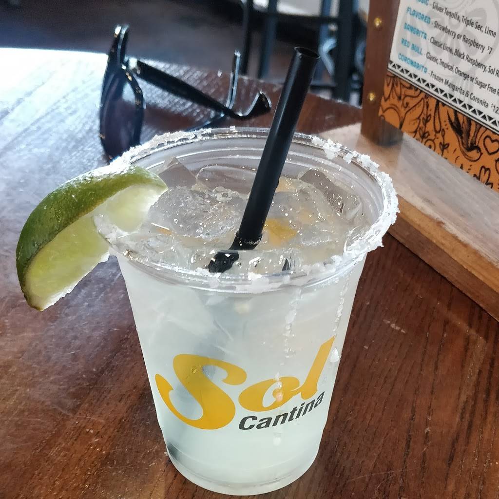 Sol Cantina | restaurant | 408 E 31st St, Kansas City, MO 64108, USA | 8169318080 OR +1 816-931-8080